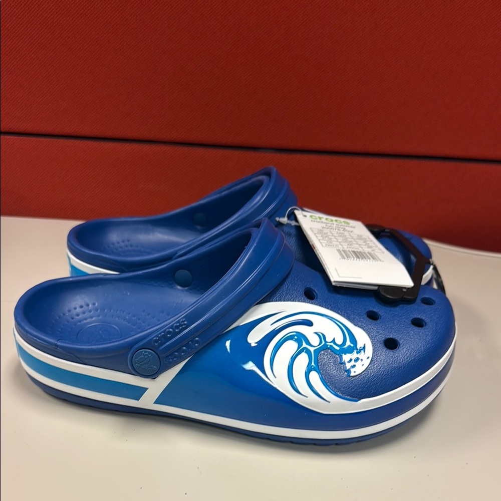CROCS Blue and White Water Shoes with Wave Design Us 5